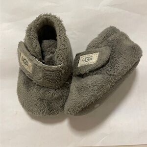 Soft Gray Baby Booties